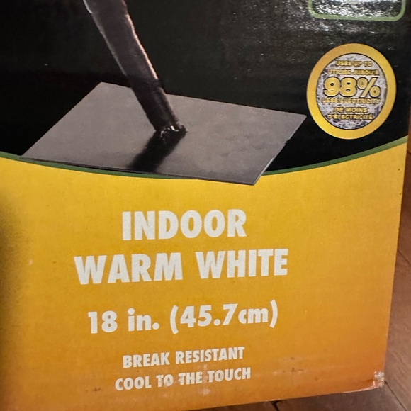 New in box Cherry blossom table light - Picture 5 of 5